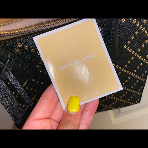 Micheal Kors handbag - Picture 4 of 8